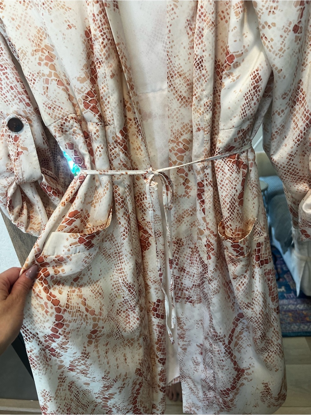 Lightweight Cream & Rust Snake-Print Robe jacket - Picture 2 of 8